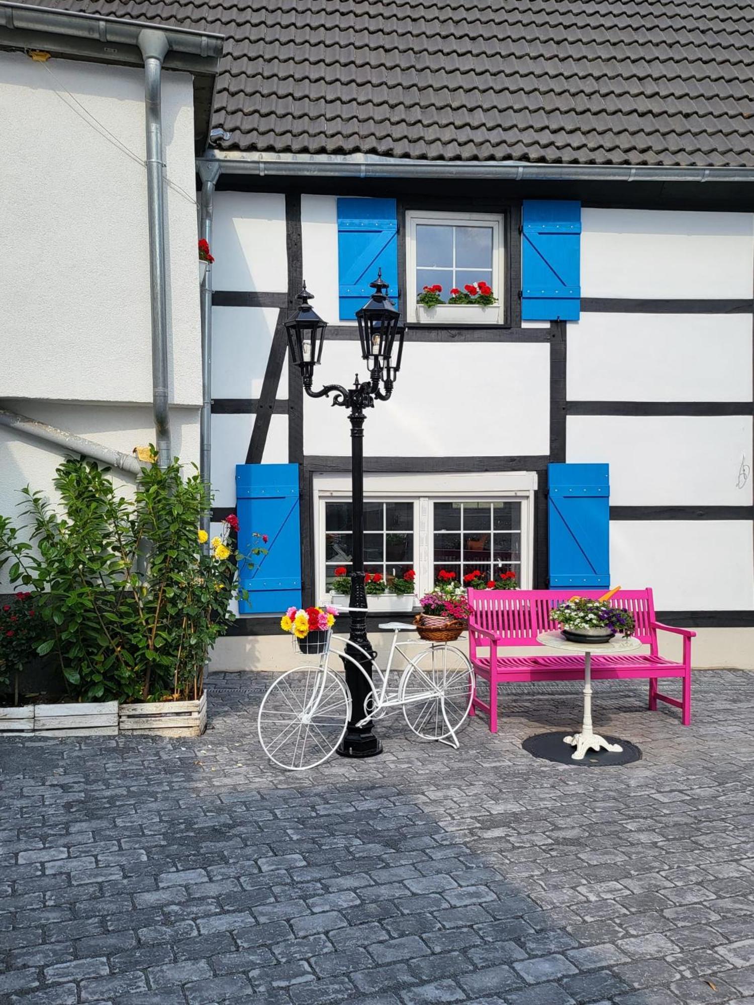 Ny-Golden Apartments-Dortmund Airport Exterior foto