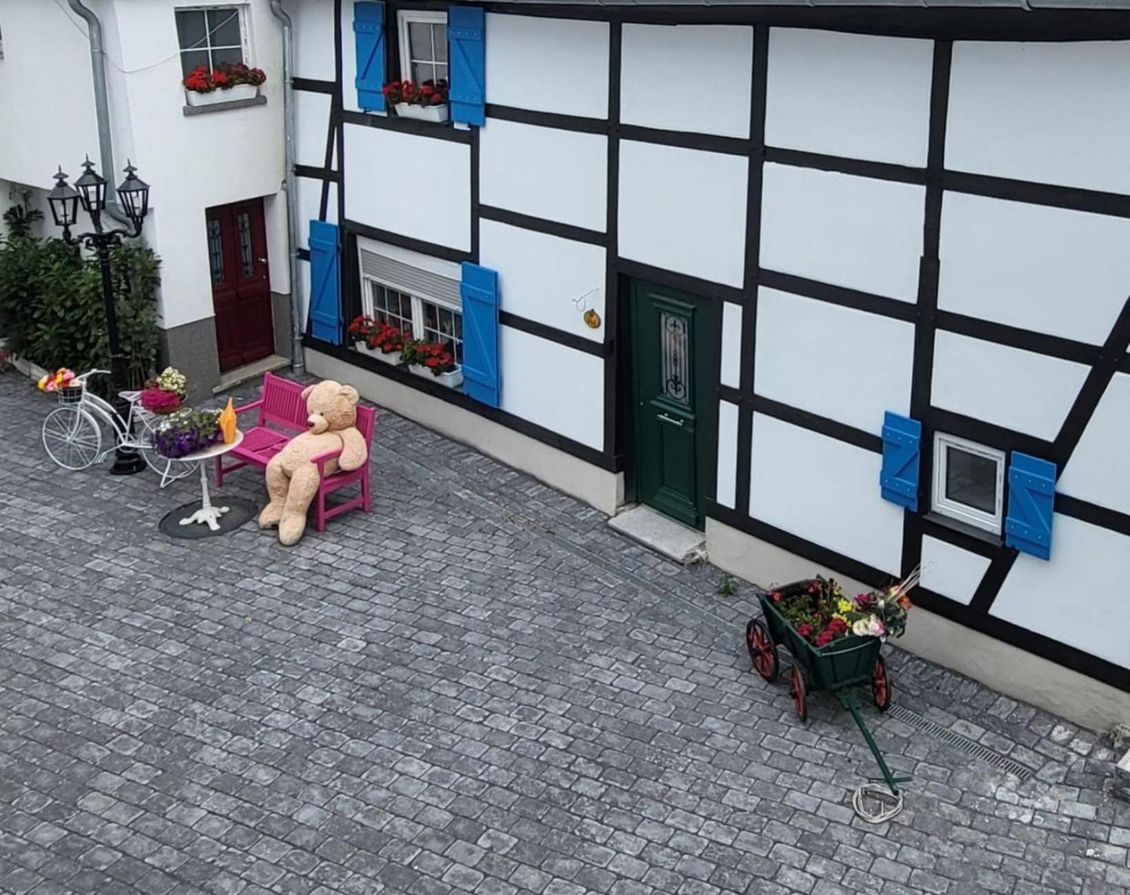 Ny-Golden Apartments-Dortmund Airport Exterior foto