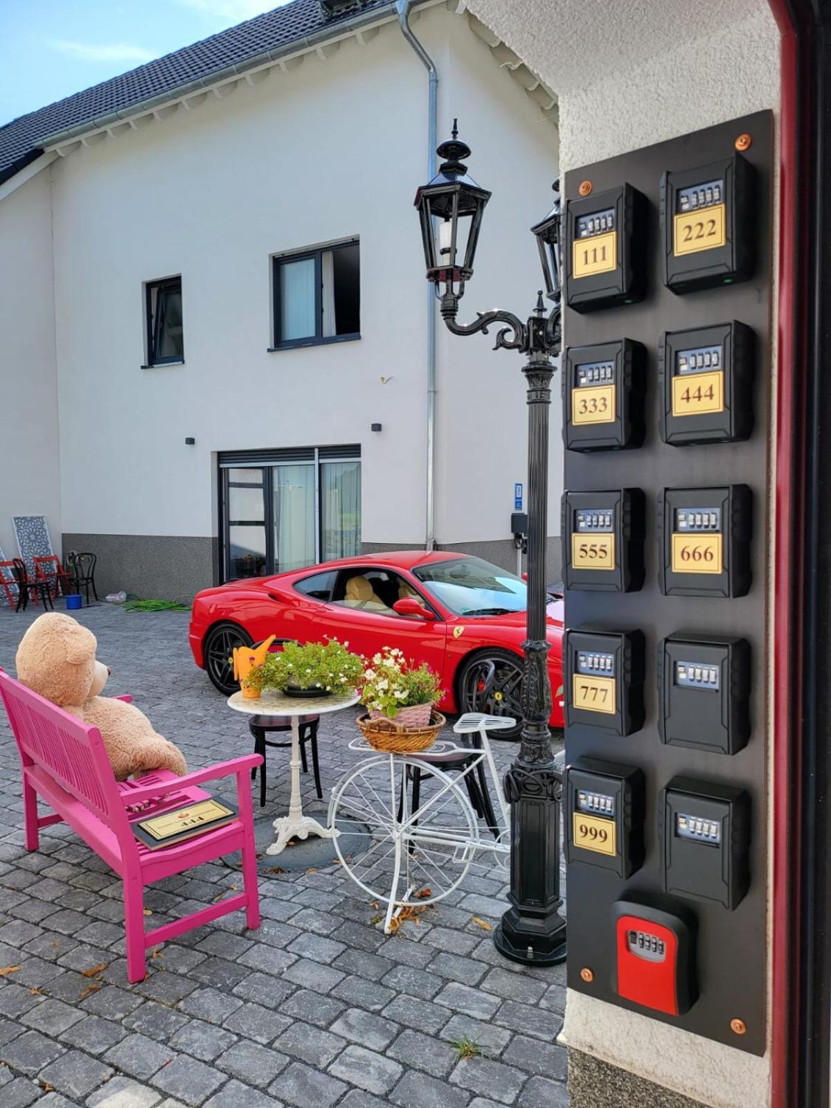 Ny-Golden Apartments-Dortmund Airport Exterior foto